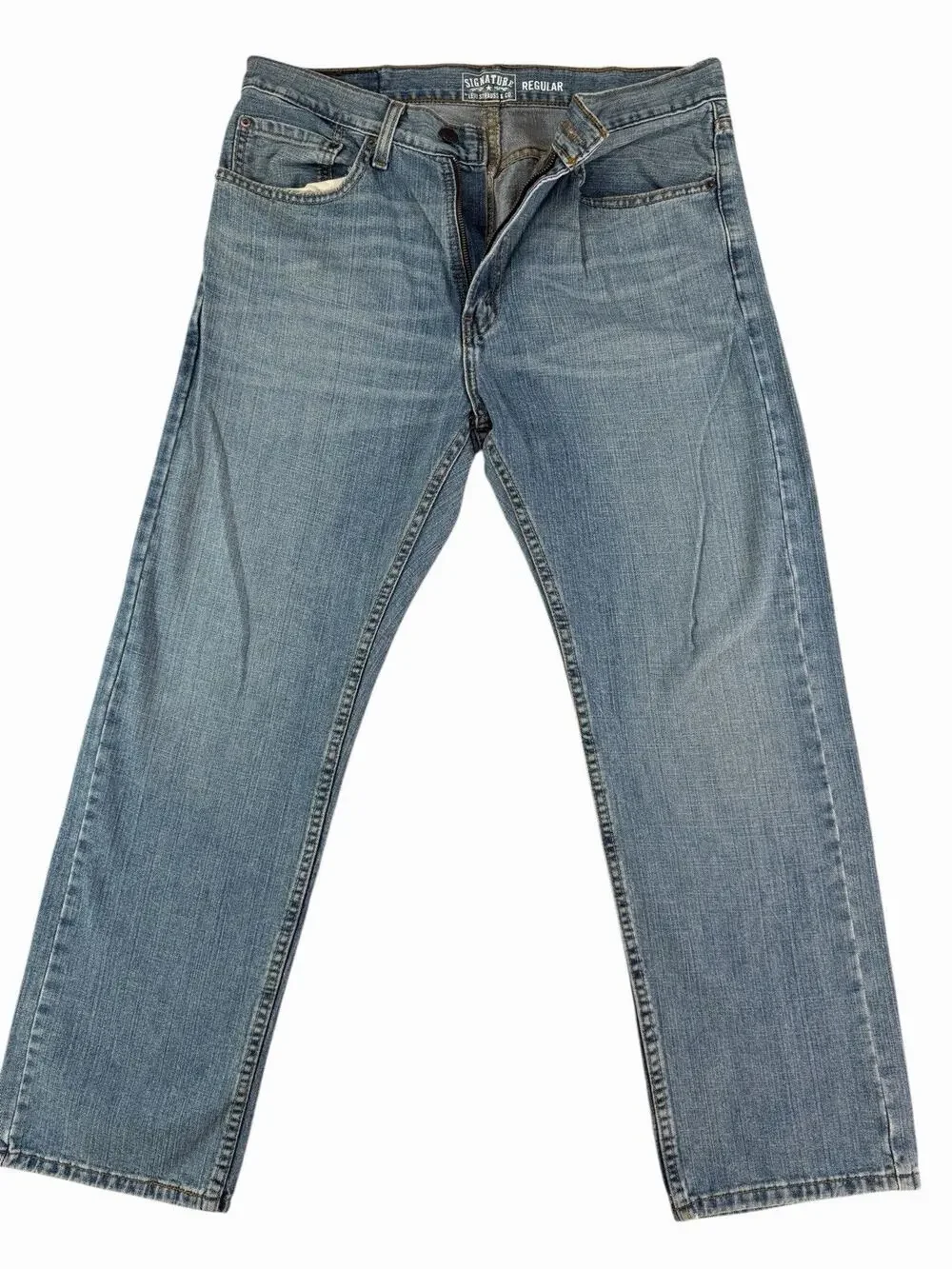 Signature by Levi Strauss & Co. Men’s Straight Light Wash Jeans 34x30
